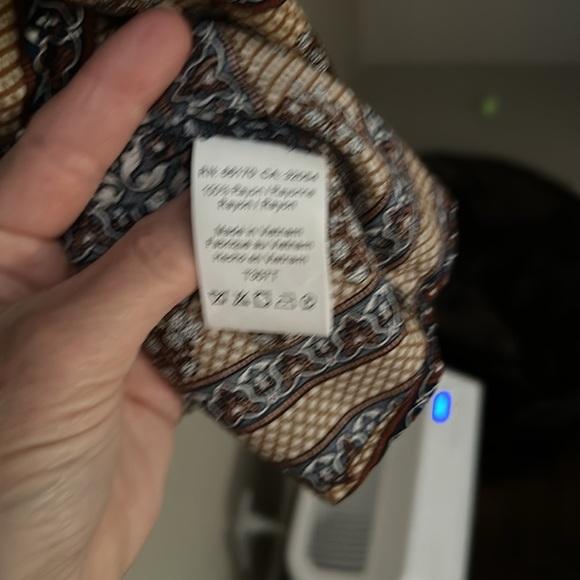 Anthropologie- Tylho - Top - Picture 4 of 4